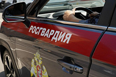 В Москве росгвардейцы задержали мужчину, подозреваемого в нанесении  телесных повреждений пожилой женщине